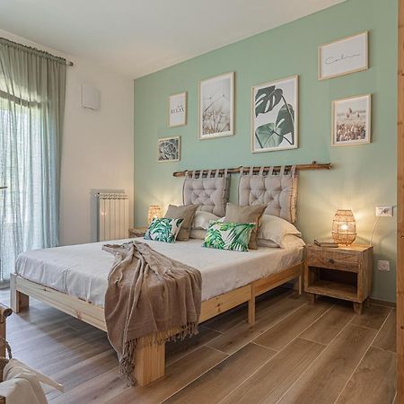 סירמיונה Dolce Vita Family Apartment מראה חיצוני תמונה