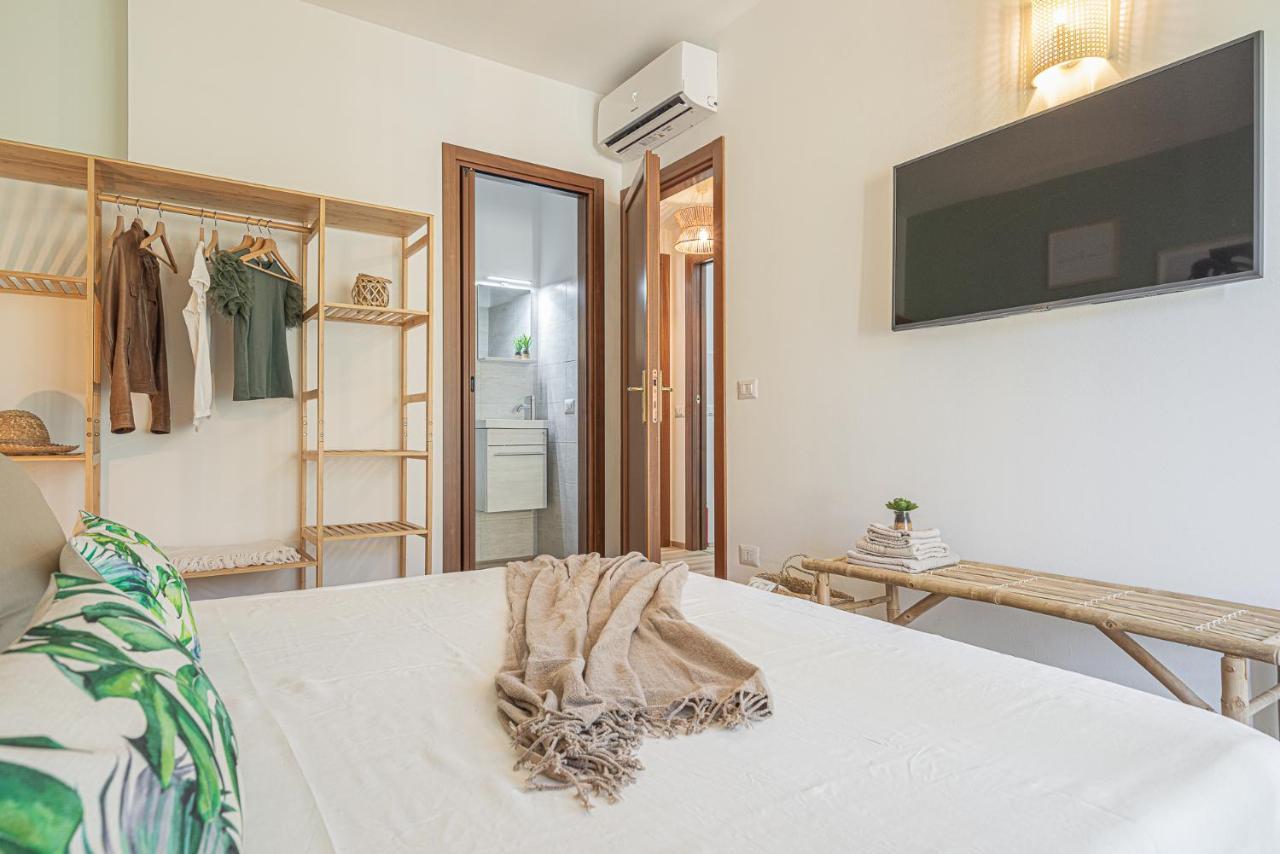 סירמיונה Dolce Vita Family Apartment מראה חיצוני תמונה