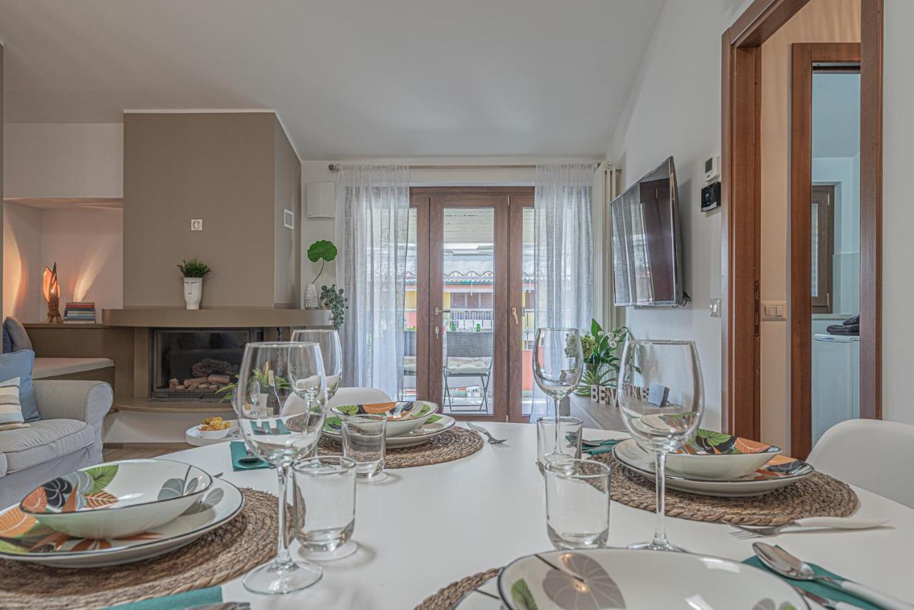 סירמיונה Dolce Vita Family Apartment מראה חיצוני תמונה